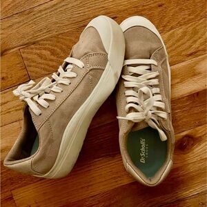 Dr Scholl’s sneakers